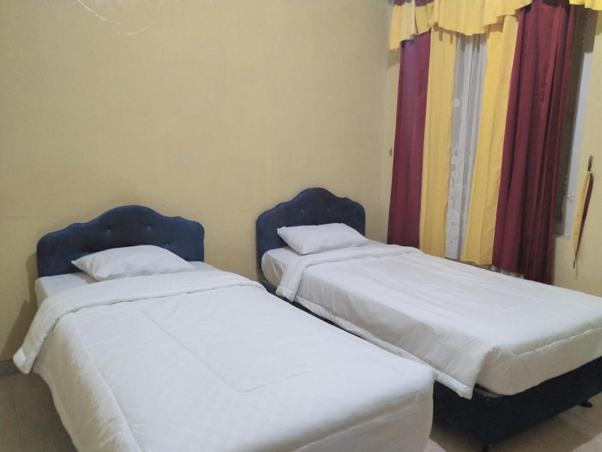 Hotel Pekalongan Syariah Mitra Reddoorz Extérieur photo