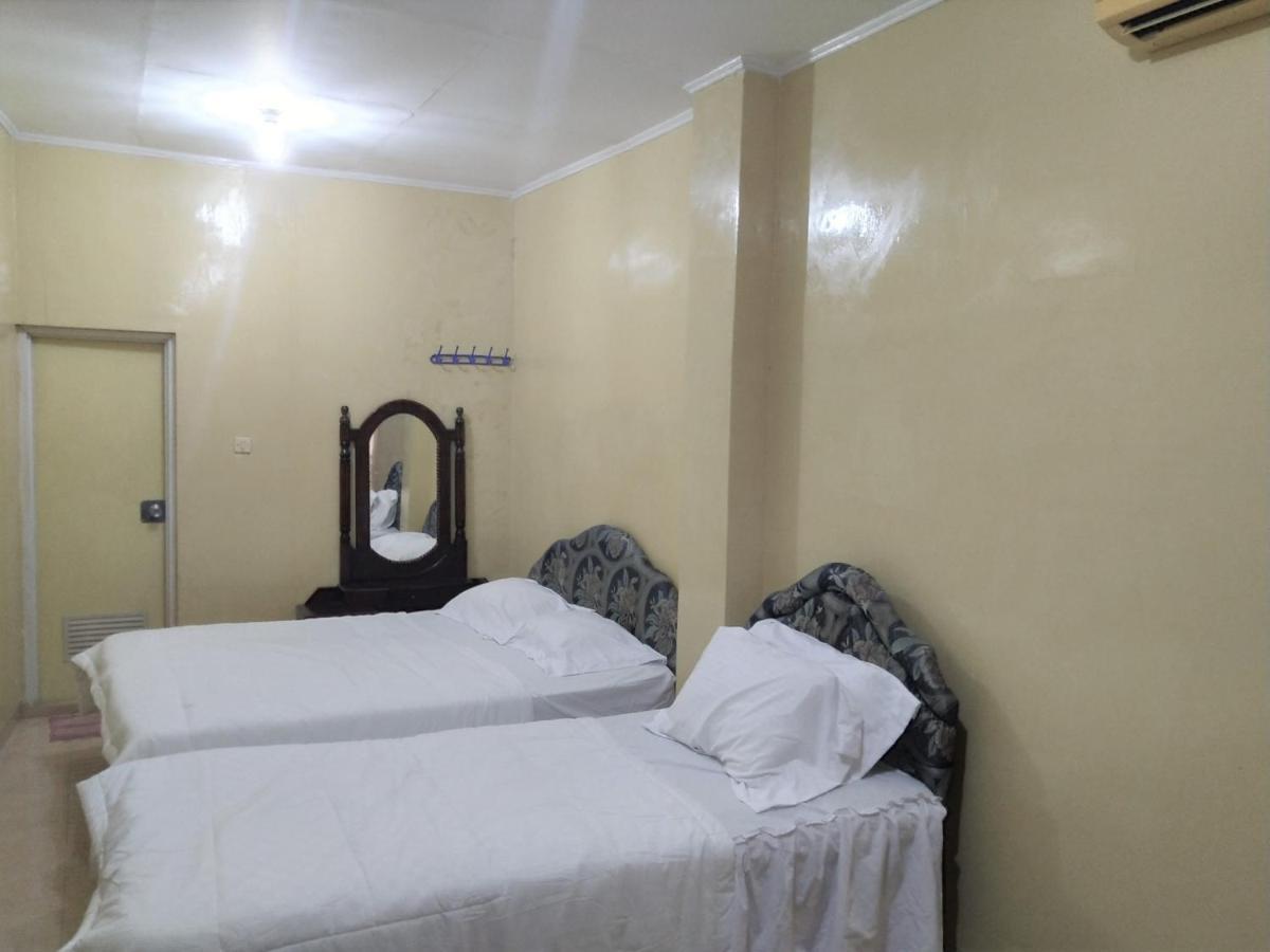 Hotel Pekalongan Syariah Mitra Reddoorz Extérieur photo