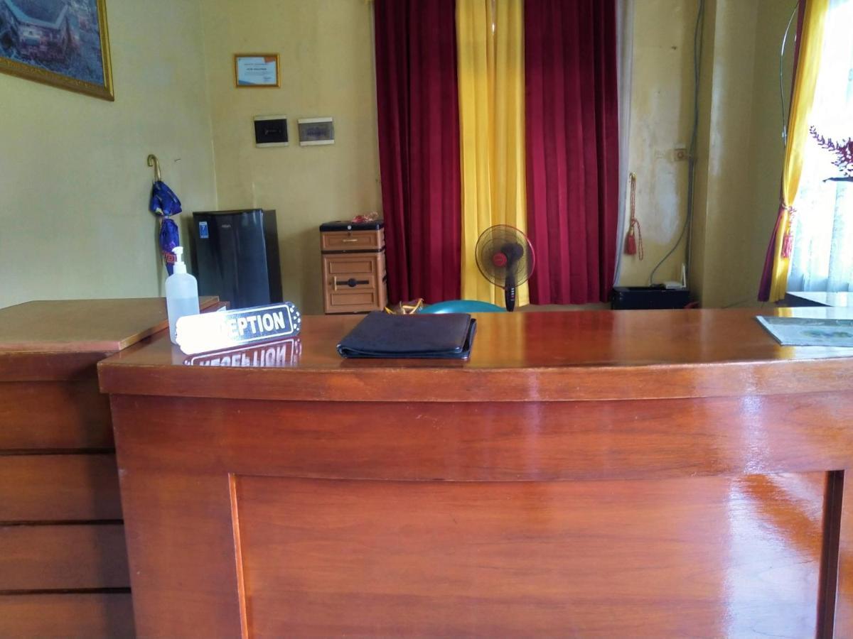 Hotel Pekalongan Syariah Mitra Reddoorz Extérieur photo